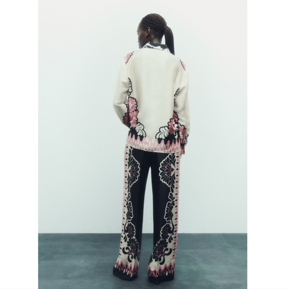 ❌️SOLD❌️ZARA SET FLORAL PRINT SHIRT AND STRAIGHT CUT PANTS SIZE S - Picture 2 of 12